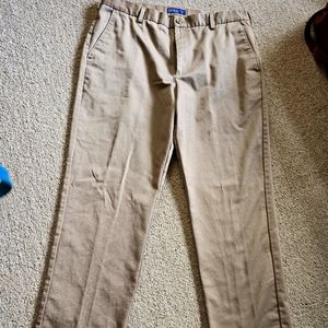 IZOD Mens Khaki Slim Fit 38x32